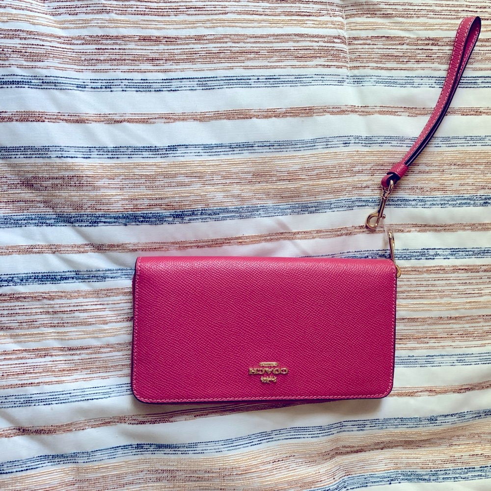 NEW coach wristlet wallet